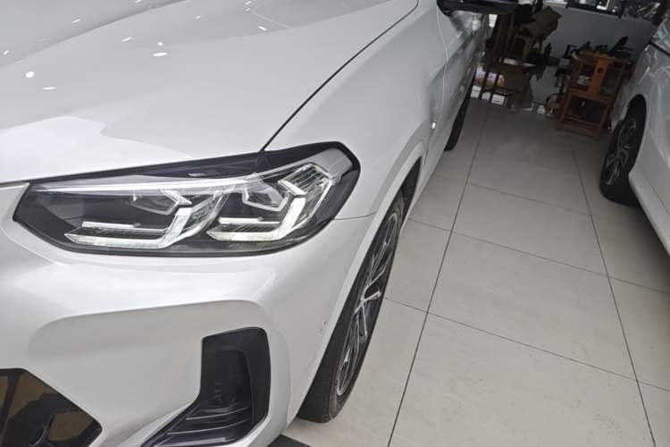 Used BMW X3 2023 Restyled xDrive30i Leading Edition M Night Sky Package Left Front Headlight