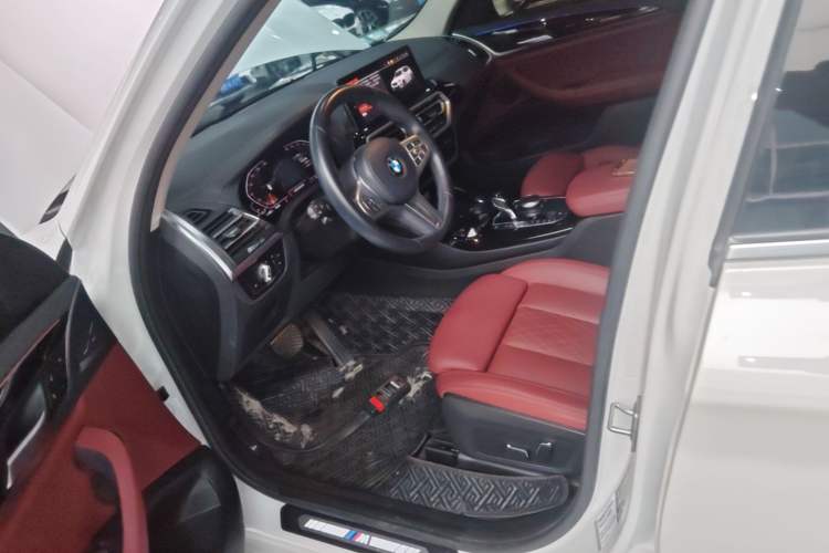 Used BMW X3 2023 xDrive25i M Sport Package Left Front Seat