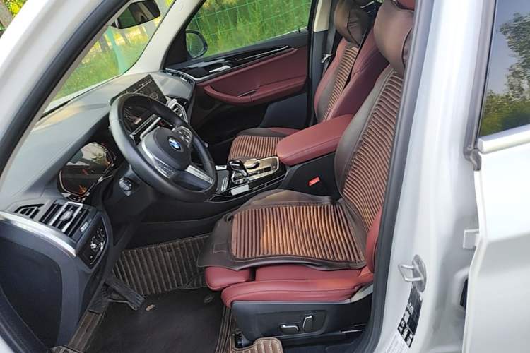 Used BMW X3 2023 xDrive25i M Sport Package Left Front Seat