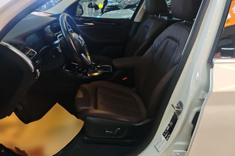 Used BMW X3 2023 xDrive25i M Sport Package Left Front Seat