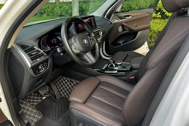 Used BMW X3 2023 Restyled xDrive30i Leading Edition M Night Sky Package Left Front Seat