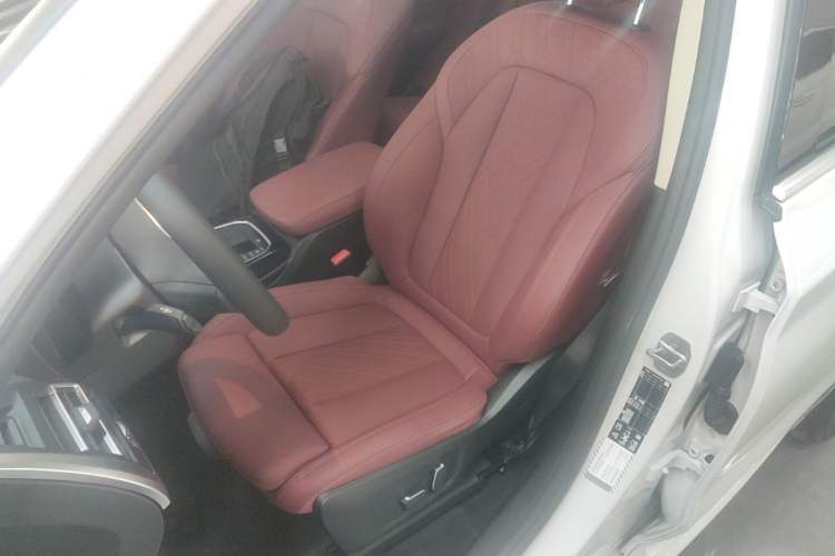 Used BMW X3 2023 xDrive25i M Sport Package Left Front Seat