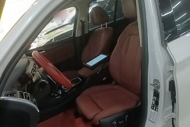 Used BMW X3 2023 Restyled xDrive30i Leading Edition M Night Sky Package Left Front Seat