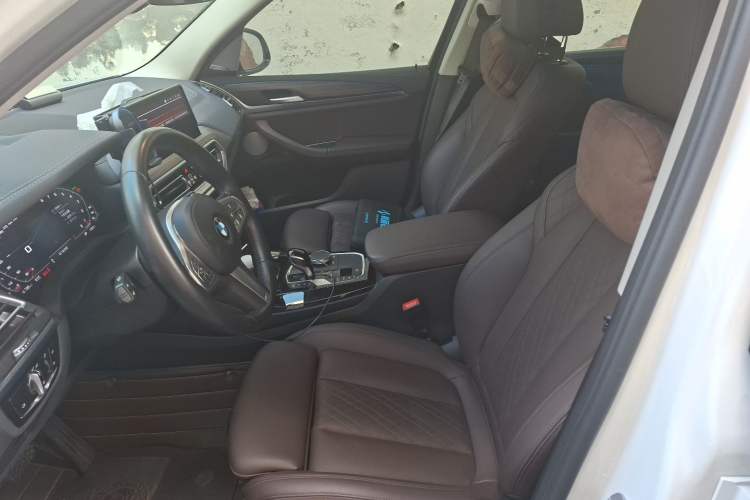 Used BMW X3 2023 xDrive30i Luxury Edition M Night Sky Package Left Front Seat