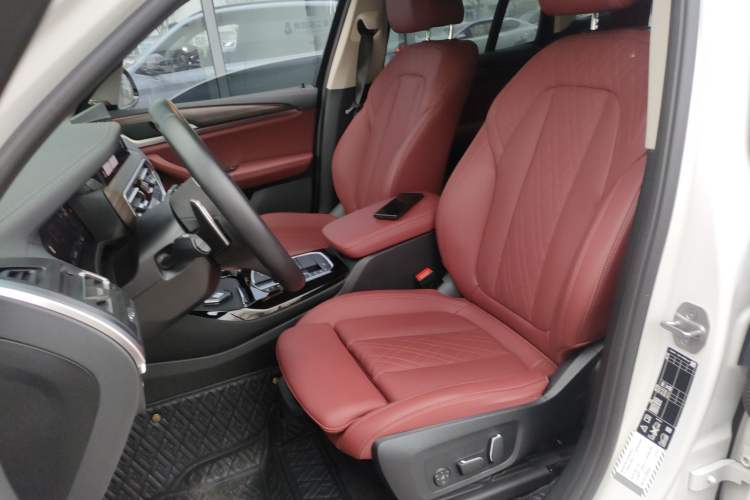 Used BMW X3 2023 Restyled xDrive30i Leading Edition M Night Sky Package Left Front Seat