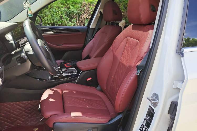 Used BMW X3 2023 xDrive25i M Sport Package Left Front Seat