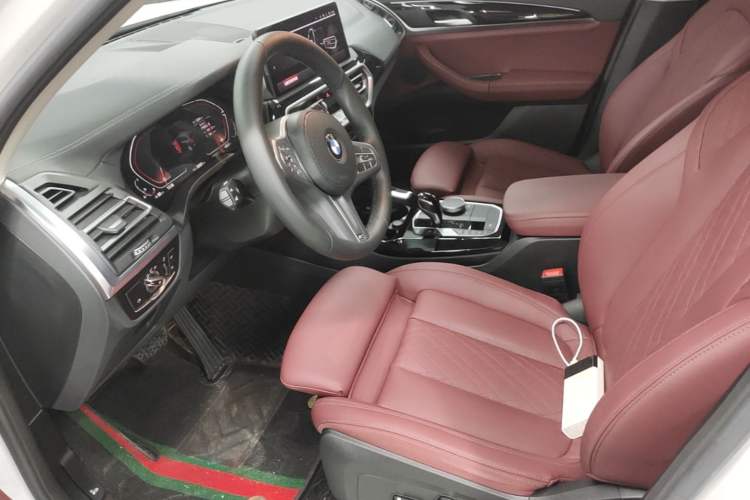 Used BMW X3 2023 xDrive25i M Sport Package Left Front Seat