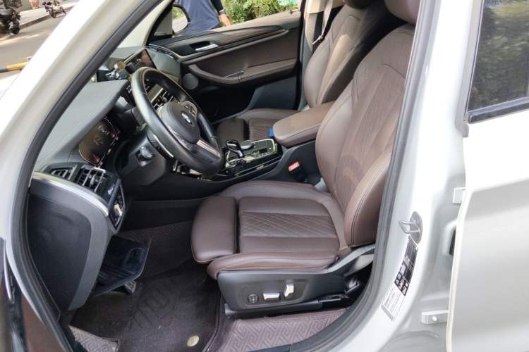 Used BMW X3 2023 xDrive30i Leading Model M Night Edition Package Left Front Seat