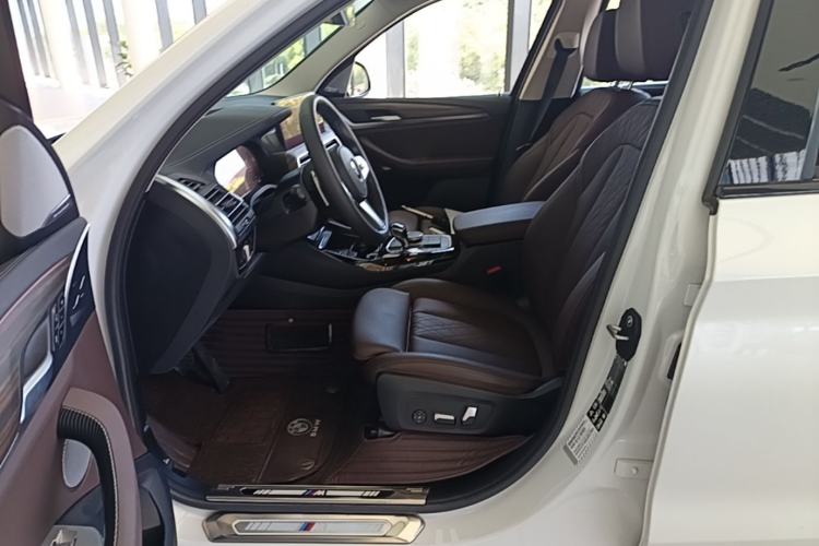 Used BMW X3 2023 xDrive30i Leading Model M Night Edition Package Left Front Seat