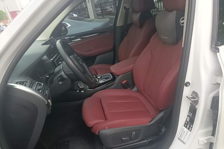 Used BMW X3 2023 xDrive25i M Sport Package Left Front Seat