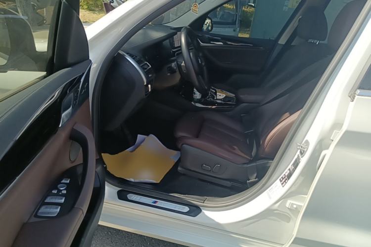 Used BMW X3 2023 xDrive25i M Sport Package Left Front Seat
