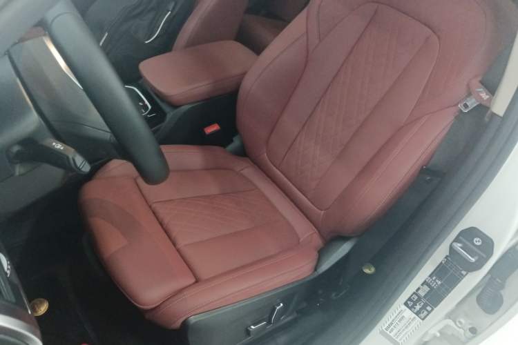 Used BMW X3 2023 xDrive25i M Sport Package Left Front Seat