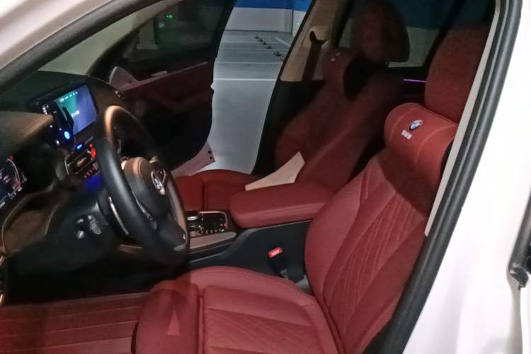 Used BMW X3 2023 xDrive30i Leading Model M Night Edition Package Left Front Seat