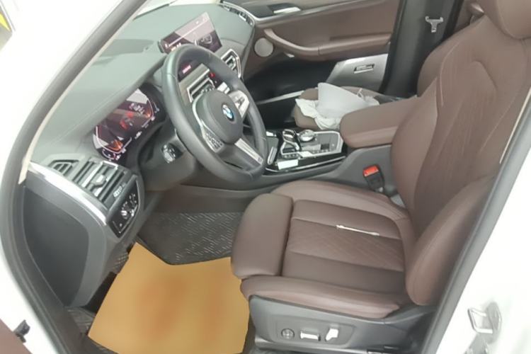Used BMW X3 2023 xDrive30i Leading Model M Night Edition Package Left Front Seat