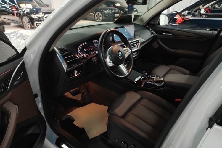 Used BMW X3 2023 Restyled xDrive30i Leading Edition M Night Sky Package Left Front Seat