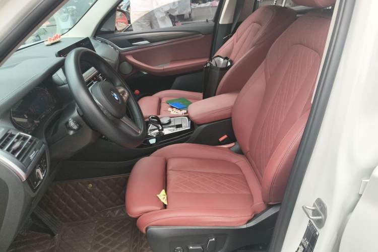 Used BMW X3 2023 Restyled xDrive30i Leading Edition M Night Sky Package Left Front Seat