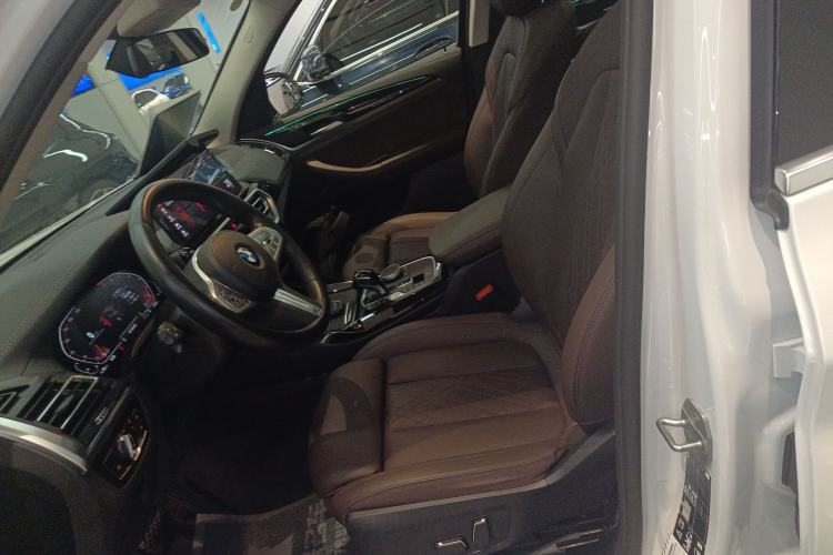 Used BMW X3 2023 xDrive25i M Sport Package Left Front Seat
