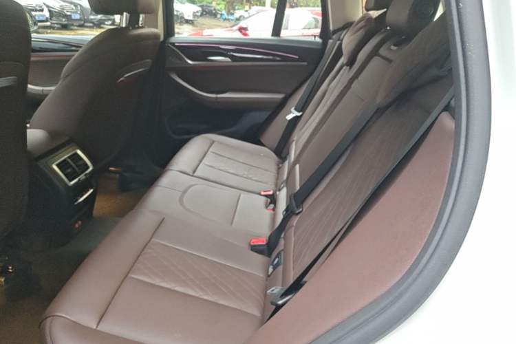 Used BMW X3 2023 xDrive25i M Sport Package Left Rear Seat