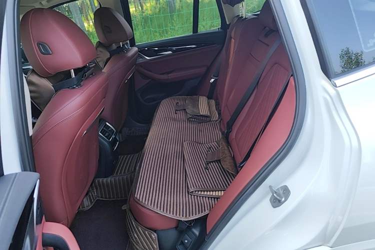 Used BMW X3 2023 xDrive25i M Sport Package Left Rear Seat