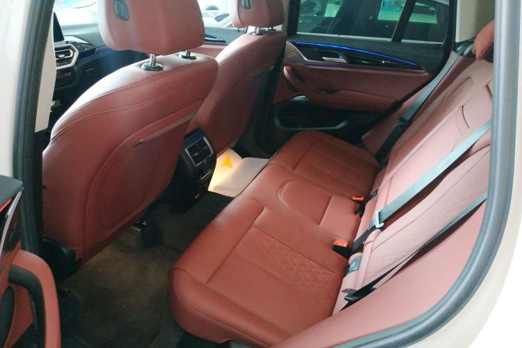 Used BMW X3 2023 xDrive25i M Sport Package Left Rear Seat