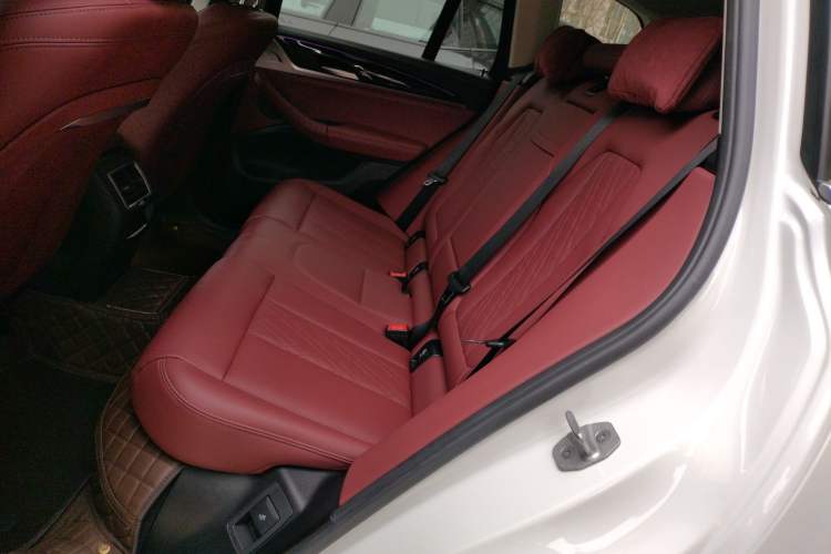 Used BMW X3 2023 xDrive25i M Sport Package Left Rear Seat