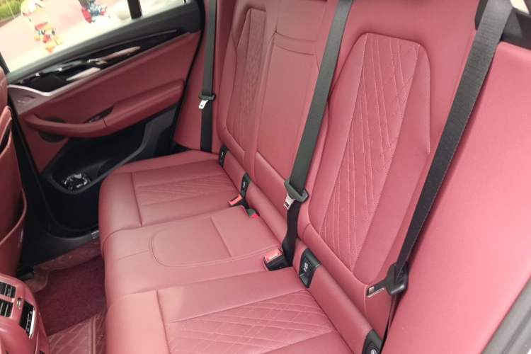 Used BMW X3 2023 xDrive25i M Sport Package Left Rear Seat
