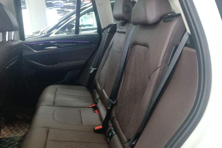 Used BMW X3 2023 xDrive25i M Sport Package Left Rear Seat