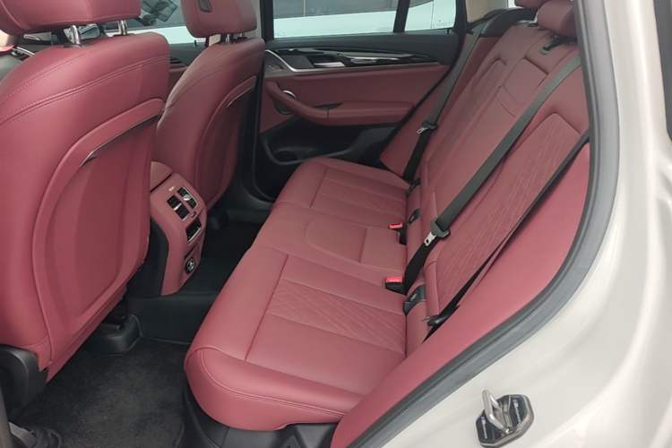 Used BMW X3 2023 xDrive25i M Sport Package Left Rear Seat