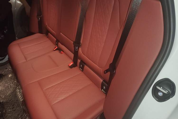 Used BMW X3 2023 xDrive30i Luxury Edition M Night Sky Package Left Rear Seat