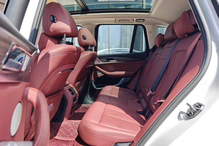 Used BMW X3 2023 Restyled xDrive30i Leading Edition M Night Sky Package Left Rear Seat