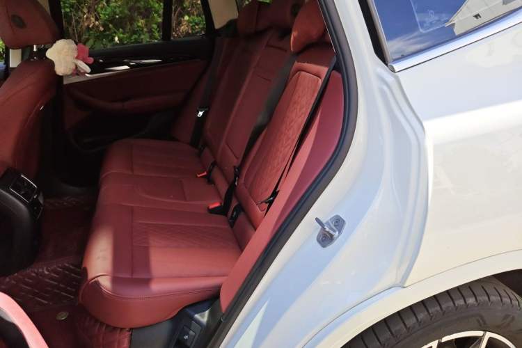 Used BMW X3 2023 xDrive25i M Sport Package Left Rear Seat