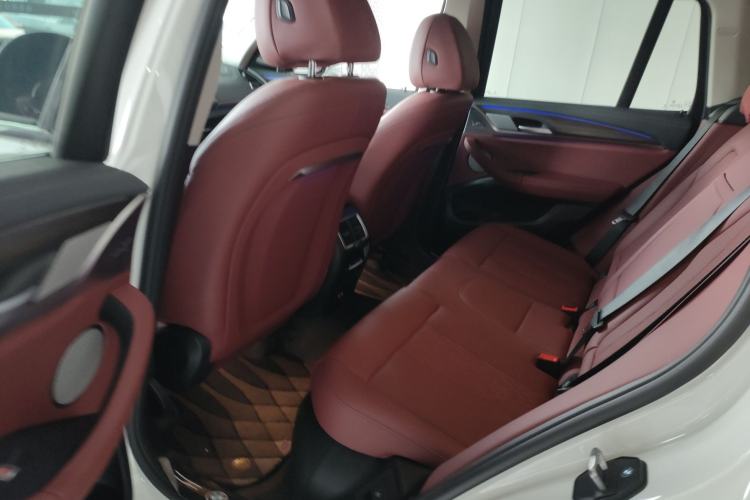 Used BMW X3 2023 Restyled xDrive30i Leading Edition M Night Sky Package Left Rear Seat
