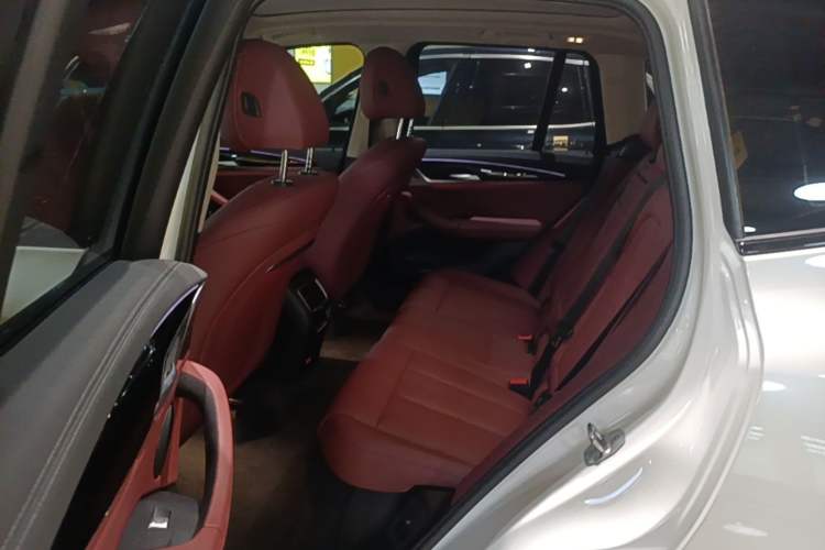 Used BMW X3 2023 xDrive25i M Sport Package Left Rear Seat