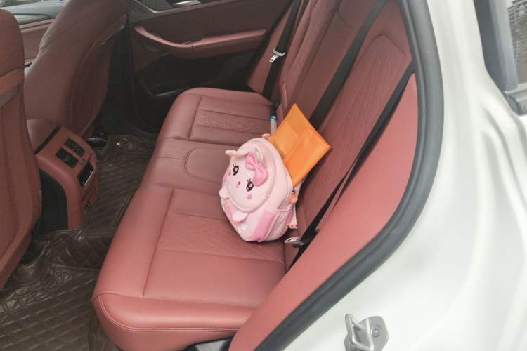 Used BMW X3 2023 Restyled xDrive30i Leading Edition M Night Sky Package Left Rear Seat