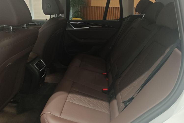 Used BMW X3 2023 xDrive25i M Sport Package Left Rear Seat