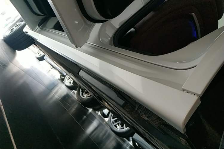 Used BMW X3 2023 xDrive25i M Sport Package Left Side Sill