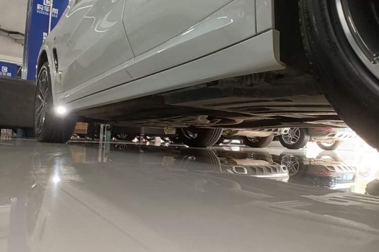 Used BMW X3 2023 Restyled xDrive30i Leading Edition M Night Sky Package Left Side Sill