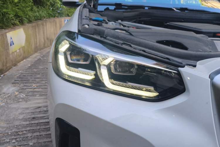 Used BMW X3 2023 xDrive25i M Sport Package Right Front Headlight