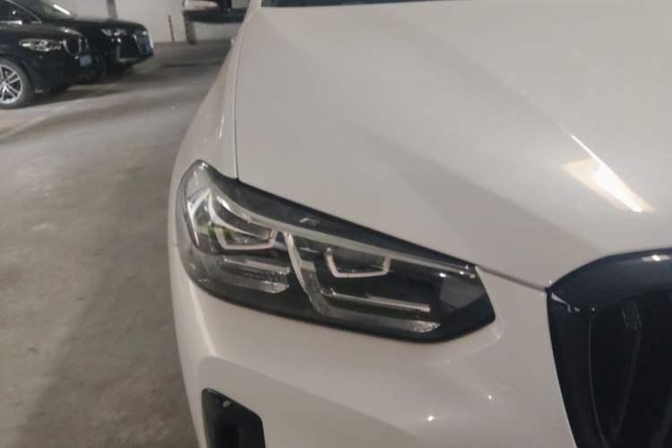 Used BMW X3 2023 Restyled xDrive30i Leading Edition M Night Sky Package Right Front Headlight