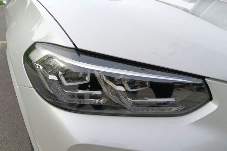 Used BMW X3 2023 xDrive25i M Sport Package Right Front Headlight