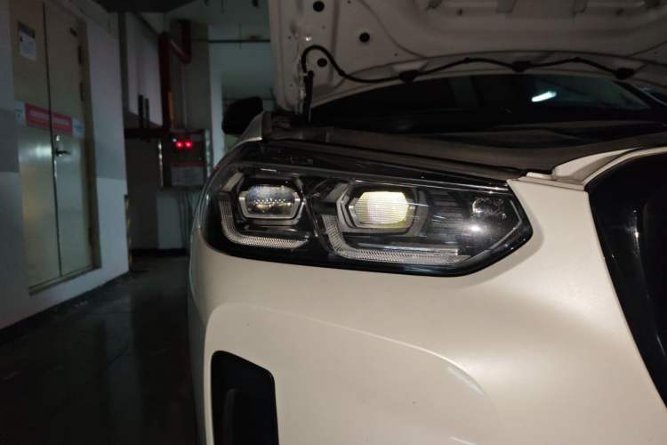 Used BMW X3 2023 xDrive30i Leading Model M Night Edition Package Right Front Headlight