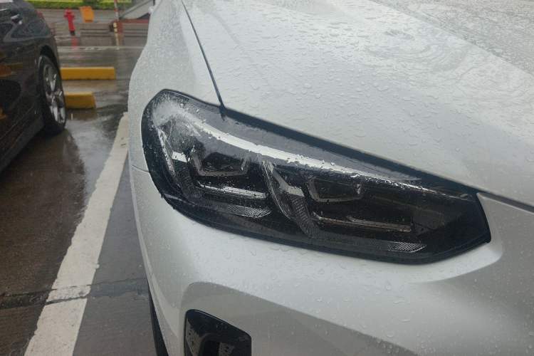 Used BMW X3 2023 Restyled xDrive30i Leading Edition M Night Sky Package Right Front Headlight