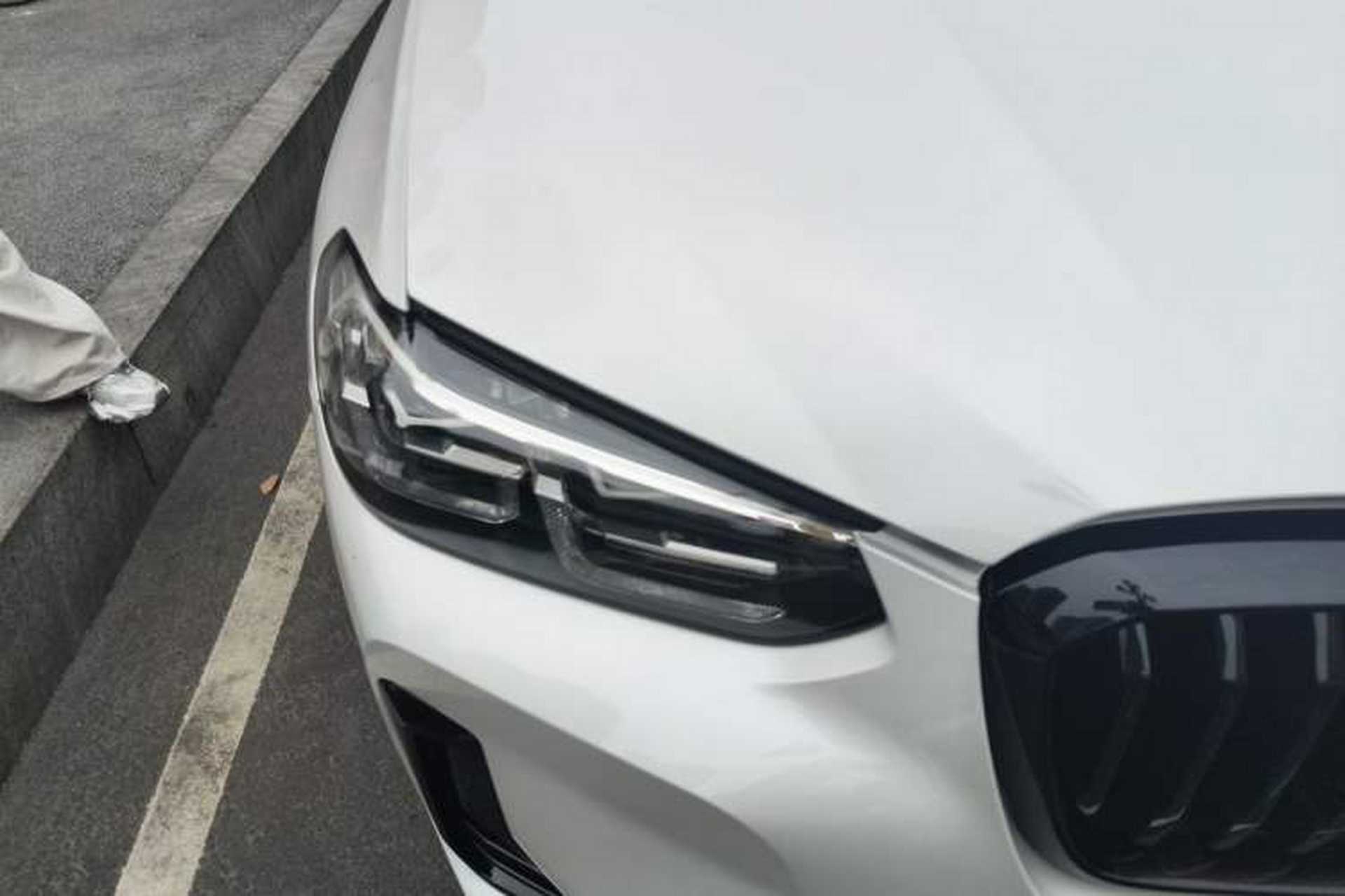 Used BMW X3 2023 Restyled xDrive30i Leading Edition M Night Sky Package Right Front Headlight