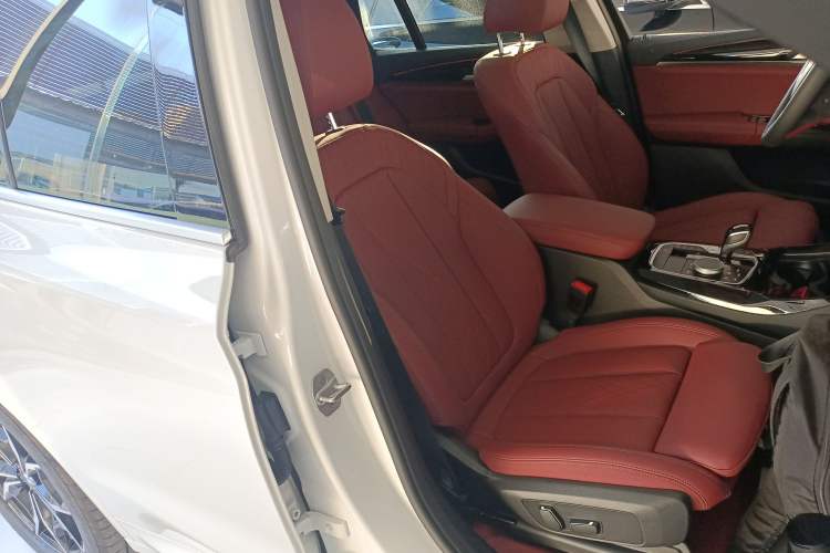 Used BMW X3 2023 xDrive25i M Sport Package Right Front Seat