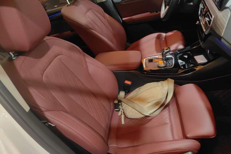Used BMW X3 2023 Restyled xDrive30i Leading Edition M Night Sky Package Right Front Seat