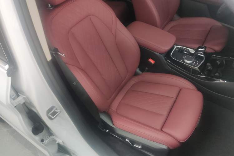 Used BMW X3 2023 xDrive25i M Sport Package Right Front Seat