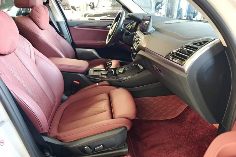 Used BMW X3 2023 Restyled xDrive30i Leading Edition M Night Sky Package Right Front Seat