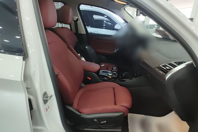Used BMW X3 2023 Restyled xDrive30i Leading Edition M Night Sky Package Right Front Seat