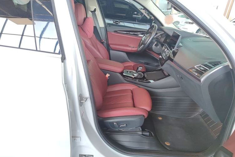 Used BMW X3 2023 xDrive25i M Sport Package Right Front Seat