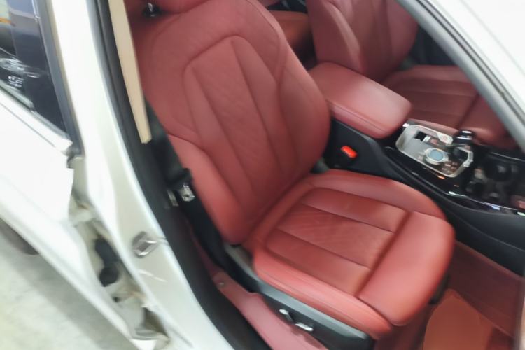 Used BMW X3 2023 xDrive25i M Sport Package Right Front Seat